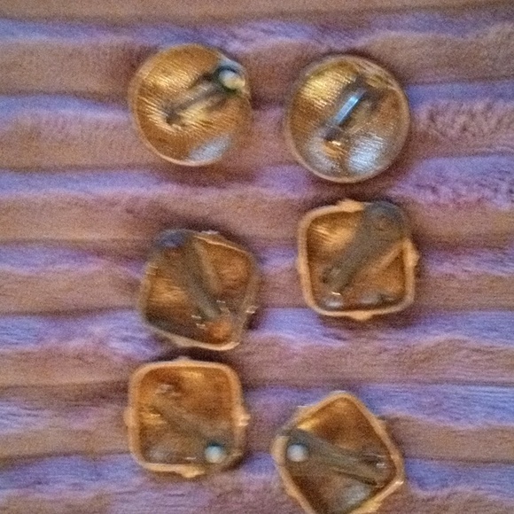 Earrings Set - Picture 6 of 8